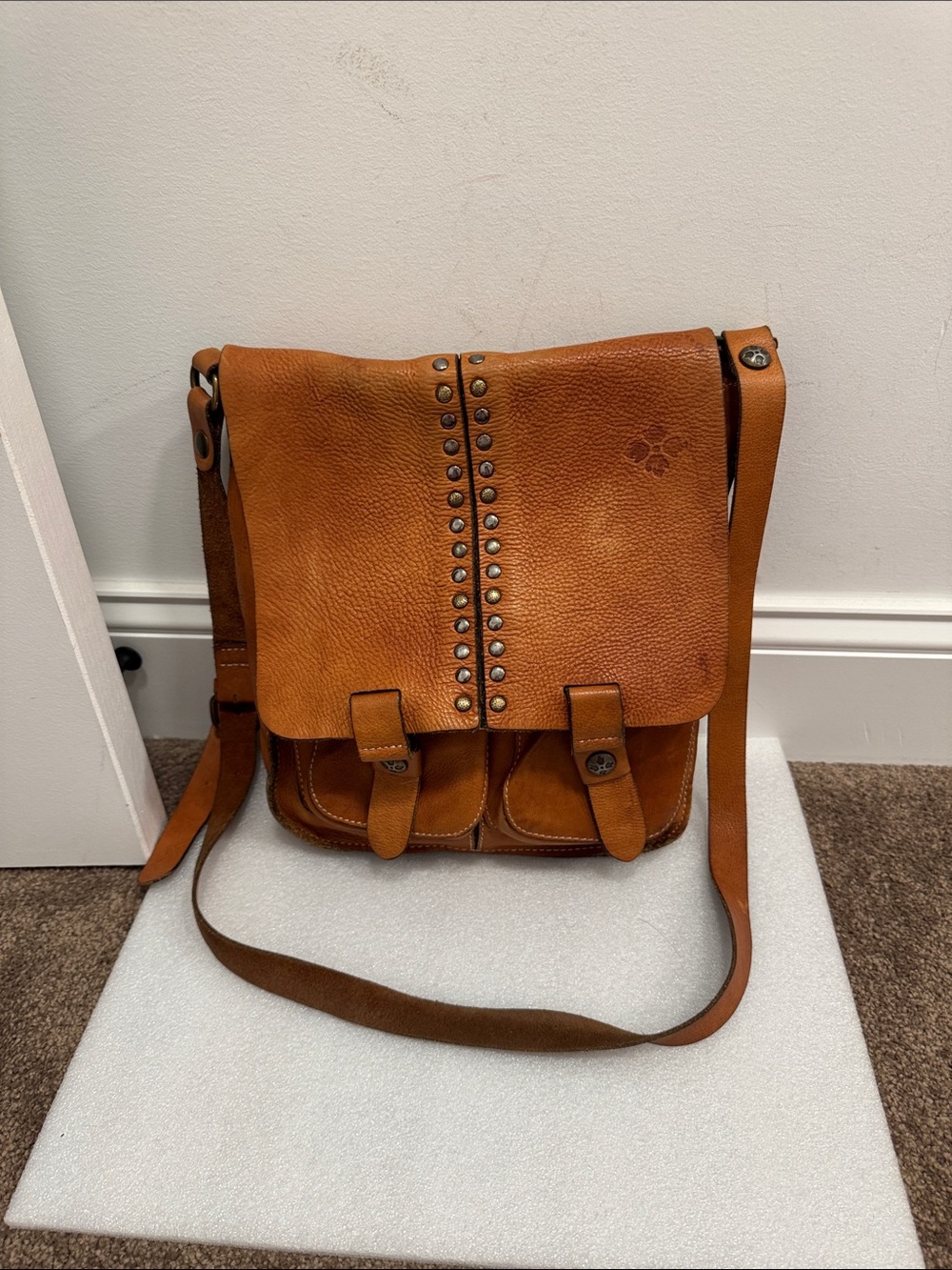 Patricia Nash Armeno messenger crossbody bag purse